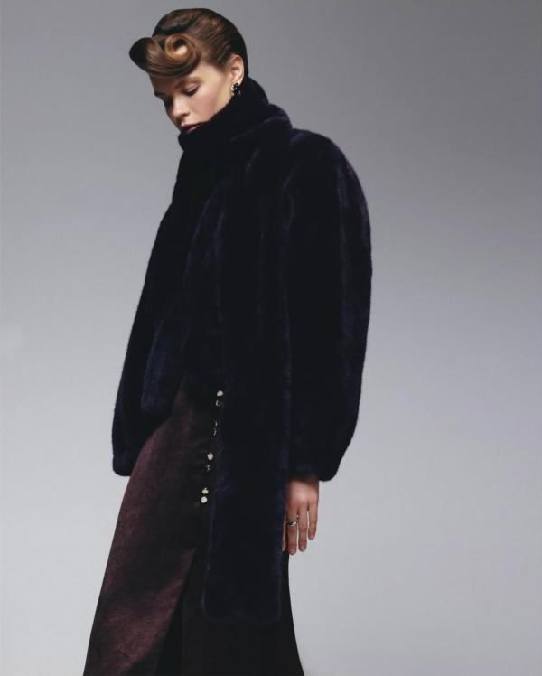 Elena Mosiyko Gallery