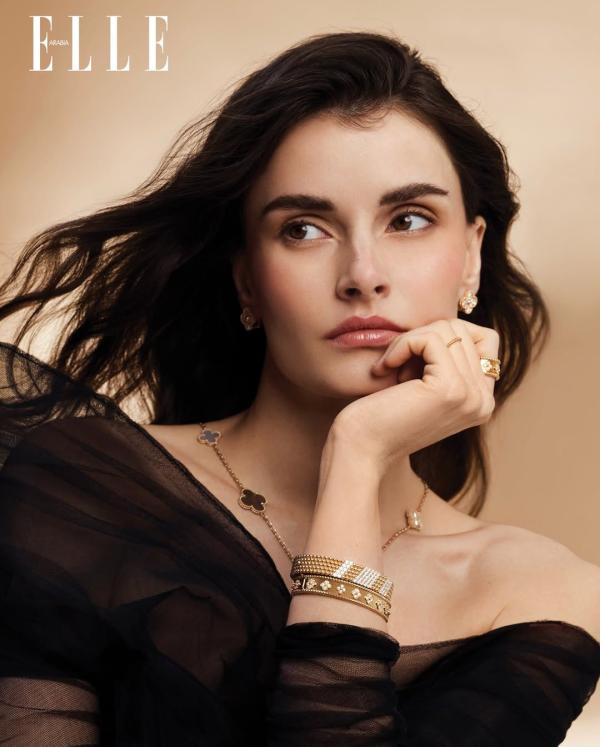 Elena Mosiyko Gallery